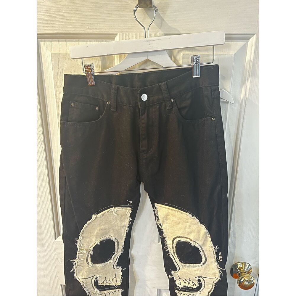 Mnml Black Skull Patch Gothic Punk Jeans sz 29 EUC - Picture 5 of 10